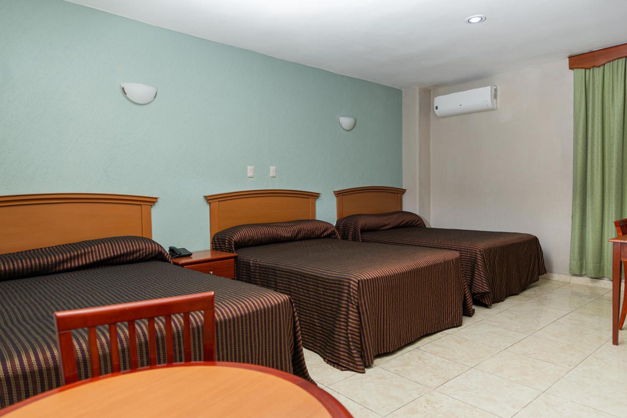 Hotel San Juan Centro Вільяермоса Екстер'єр фото